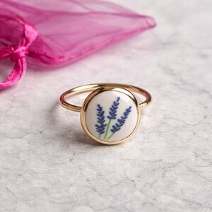Free People Lavender Floral Gold Tone Statement Ring Boho Cottagecore